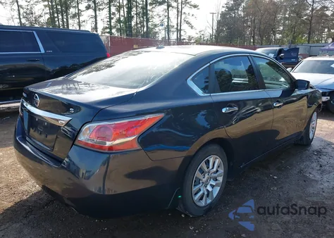 2015 Nissan Altima 2.5 S z USA, uszkodzony, nr VIN 1N4AL3AP6FN350341